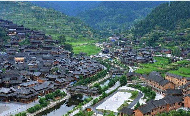 贵州,绿色王国中的自然与文化之旅